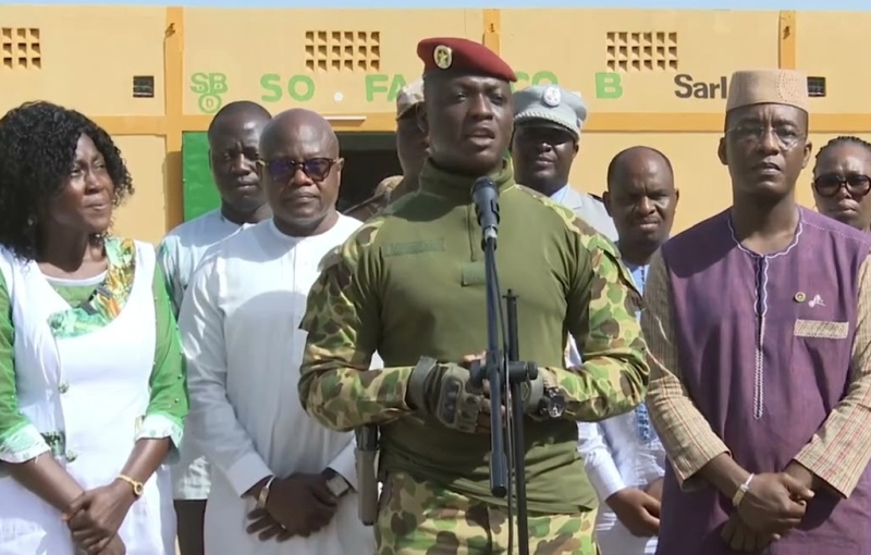 Ibrahim Traoré lors du lancement de la plateforme "Faso andubé"
