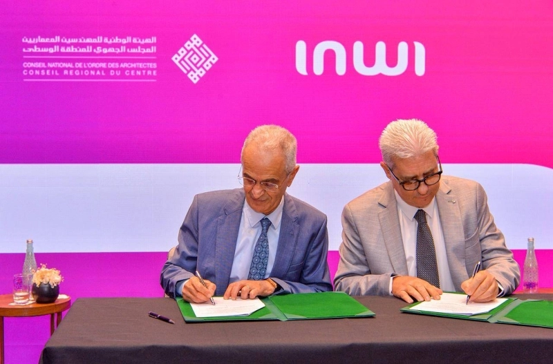 Azdine El Mountassir Billah, PDG d'inwi et Mohamed Karim Sbai, président de l’Ordre des Architectes de Casablanca et régions.