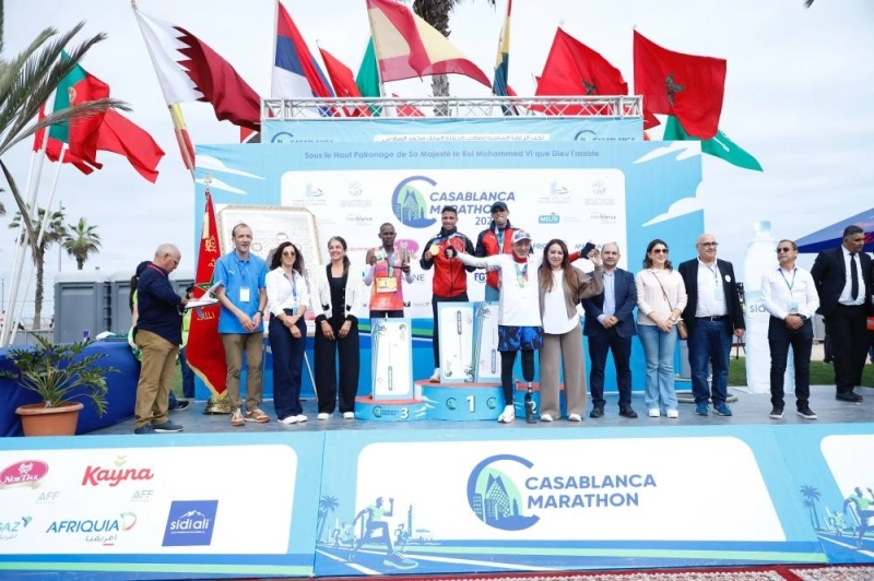 Le Marocain El Mahjoub Dazza remporte la 16ème édition du Marathon de Casablanca.