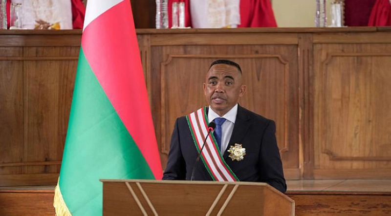 Le colonel Michael Randrianirina a prêté serment en tant que président à Antananarivo, Madagascar, le vendredi 17 octobre 2025.