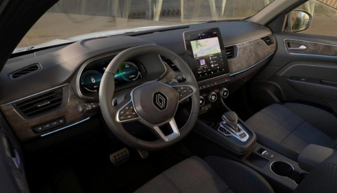 L’écran tactile sous forme de tablette de 9,3 pouces est compatible sans fil avec Apple CarPlay