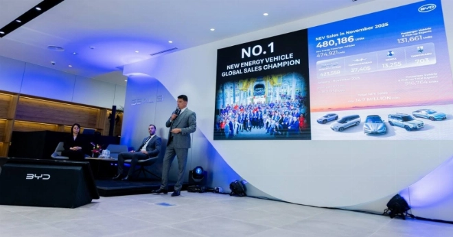 Adil Bennani, DG Auto Nejma lors de la conférence de presse du lancement de la BYD Seal 5 à Casablanca.