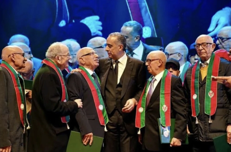 Abdellatif Hammouchi rendant hommage à des retraités de la DGSN