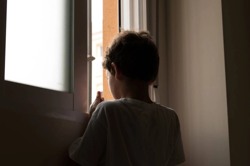 Vulnérables face à des agresseurs adultes
