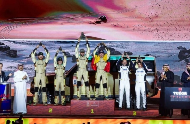 Victoire des équipages du defender- Rallye Dakar 2026.