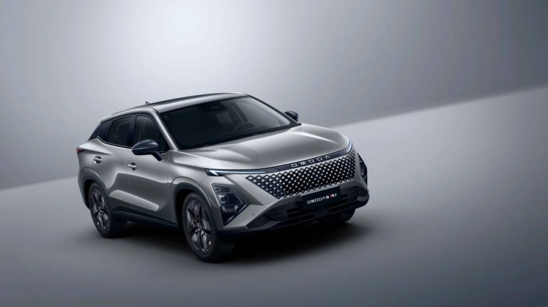 OMODA 5 SHS-H offre une autonomie WLTP de 967 km sans recharge, au prix de 285 000 DHS.