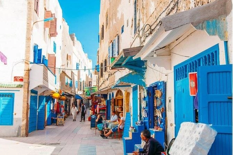 En 2026, Essaouira s’impose parmi les dix villes au monde les plus prisées par les retraités français, selon le classement annuel du site spécialisé Retraite sans Frontières.