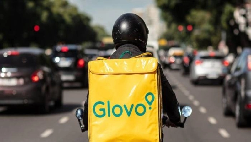 L'Agence Nationale de la Sécurité Routière et GlovoApp Morocco s’allient pour encadrer la livraison à deux-roues.