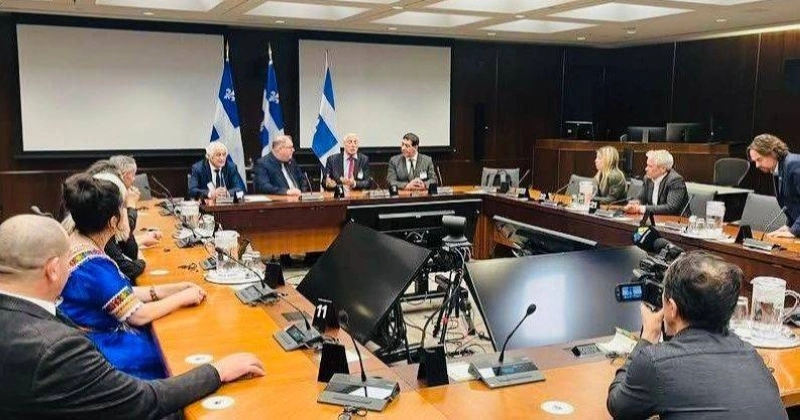 Ferhat Mehenni avec les députés canadiens