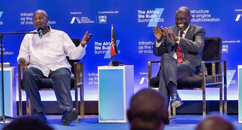 Le Président kényan, William Ruto et le président ougandais Yowerei Museveni