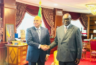 Le président de l’Assemblée nationale du Gabon, Régis Onanga Ndiaye, lors de ses échanges avec le vice-président de la Chambre des représentants du Maroc, Mohamed Ghayate,
