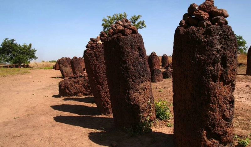 Cercles mégalithiques de Sénégambie .