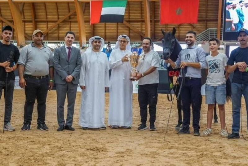 Couronnement des vainqueurs dans six catégories lors de l’Emirates Arabian Horse Global Cup 2026 à Rabat.