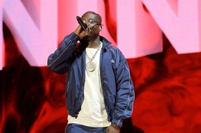 Le rappeur français Ninho ouvre le bal à L'OLM Souissi à Rabat. Mawazine 2026. DR