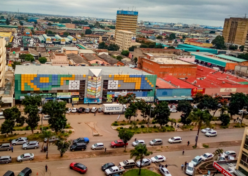 Lusaka est la capitale et la plus grande ville de la Zambie.