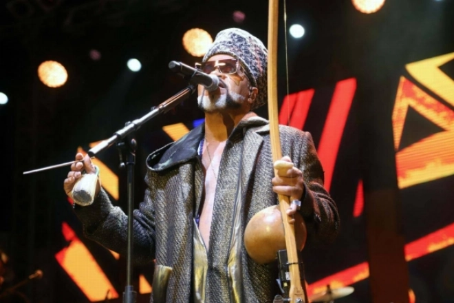 Le chanteur brésilien Carlinhos Brown en clôture de la 27e édition du Festival Gnaoua d'Essaouira.
