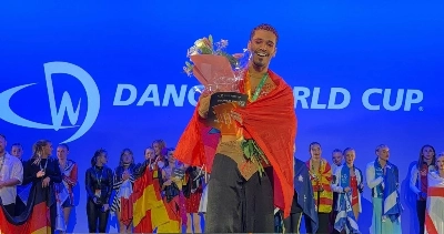 Youssef Mourahab, sacré champion du monde dans la catégorie Senior lors de la Dance World Cup 2026 à Dublin.