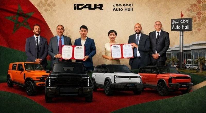 Signature du partenariat entre Auto Hall Luxury Motors et iCAUR pour le lancement de la marque au Maroc.