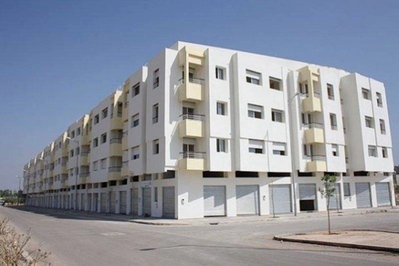 À l’approche des législatives de 2026, les partis proposent des approches différentes pour faciliter l’accès au logement, entre aides directes, soutien au crédit, régulation du foncier et développement de nouvelles offres adaptées aux ménages.