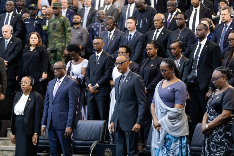 President Paul Kagame and First Lady Jeannette Kagame and mourners observe a moment of silence to pay tribute to the victims at Kigali Genocide Memorial during the opening of the 32nd commemoration on Tuesday, April 7. All photos by Dan Gatsinzi President Paul Kagame and First Lady Jeannette Kagame and mourners observe a moment of silence to pay tribute to the victims at Kigali Genocide Memorial during the opening of the 32nd commemoration on Tuesday, April 7. All photos by Dan Gatsinzi