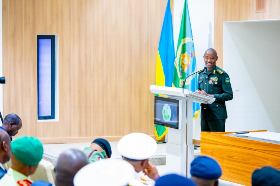 Rwanda Defence Force (RDF) Chief of Defence Staff, General Mubarakh Muganga addresses the delegation Rwanda Defence Force (RDF) Chief of Defence Staff, General Mubarakh Muganga addresses the delegation
