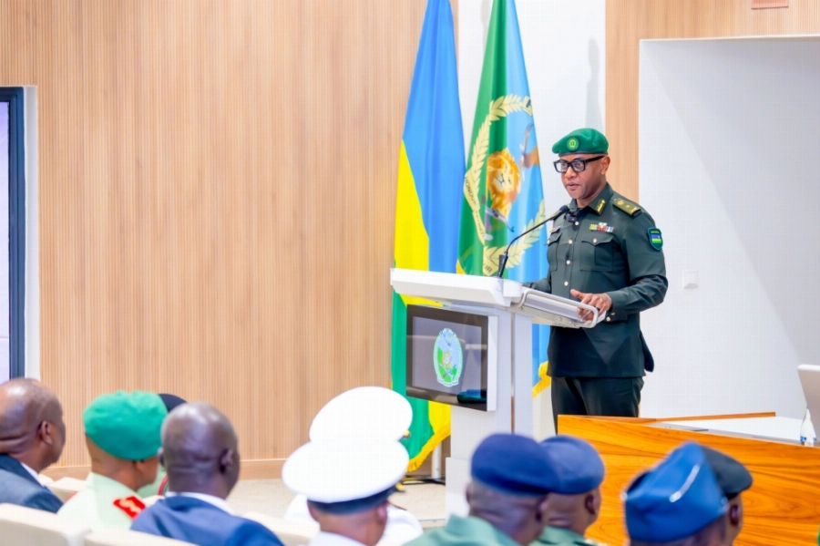 Gen Karuretwa briefs the delegation that is in Rwanda for a six-day study tour. Gen Karuretwa briefs the delegation that is in Rwanda for a six-day study tour.