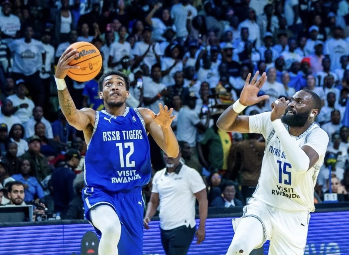 American guard Craig Randall II starred again, contributing 33 points to the home side’s victory in the final. American guard Craig Randall II starred again, contributing 33 points to the home side’s victory in the final.