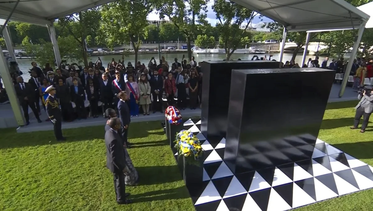 President Paul Kagame, First Lady Jeannette Kagame and French President Emmanuel Macron unveil the first permanent memorial for the victims of the 1994 Genocide against the Tutsi in France on Tuesday, June 2. President Paul Kagame, First Lady Jeannette Kagame and French President Emmanuel Macron unveil the first permanent memorial for the victims of the 1994 Genocide against the Tutsi in France on Tuesday, June 2.