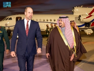 Deputy Ruler of Riyadh, Prince Mohammed bin Abdulrahman, received Prince William, Prince of Wales, at Riyadh's King Khalid International Airport on Monday.