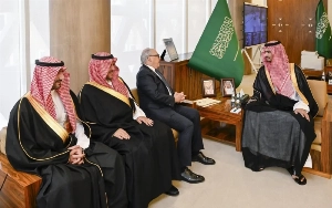 Prince Rakan received Diriyah Company Group CEO Jerry Inzerillo and members of the Diriyah Gate Development Authority.