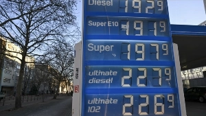 Brent crude oil tops $90 as Middle East conflict intensifies