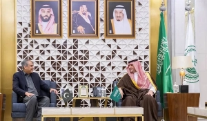 Saudi Minister of Interior Prince Abdulaziz bin Saud bin Naif receives Pakistani Minister of Interior and Narcotics Control Mohsin Raza Naqvi in Riyadh in November 2025 (File photo)