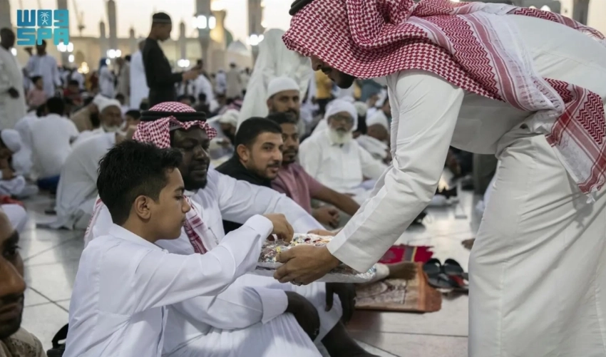 What happens during Saudi Arabia’s ‘early hour’ before Eid prayer?