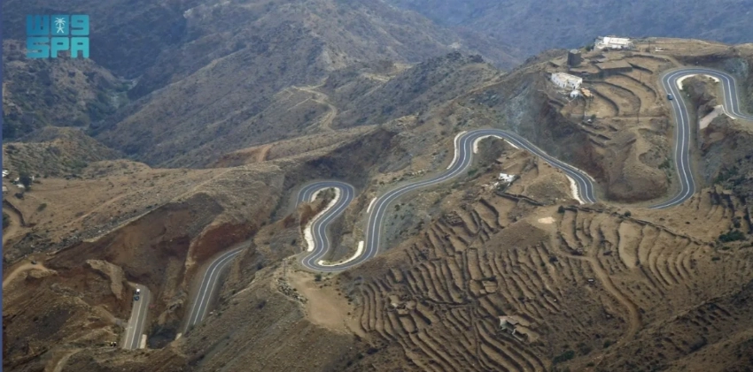 Asir: Roads that reshape a mountain region