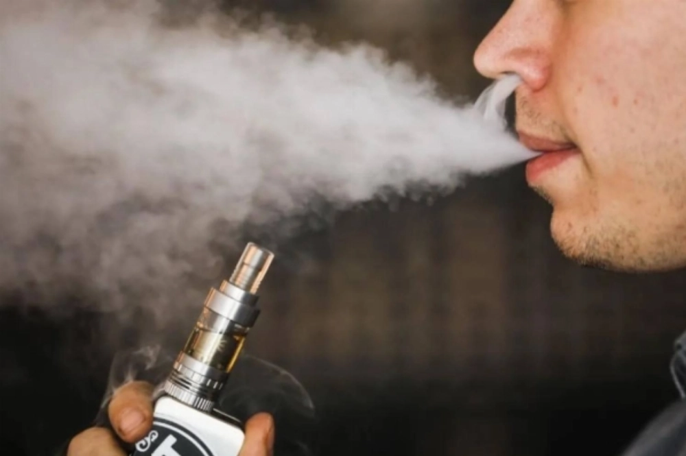 SFDA chief rules out plan to ban sale of cigarettes or vapes - Latest News from Saudi Arabia and the World SFDA chief rules out plan to ban sale of cigarettes or vapes - Latest News from Saudi Arabia and the World