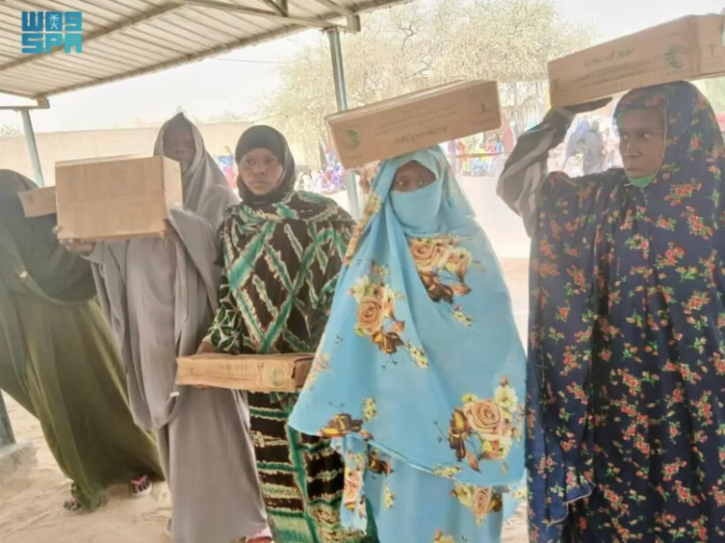 "سلمان للإغاثة" يوزّع 723 كرتون تمر في محافظة كانم بجمهورية تشاد