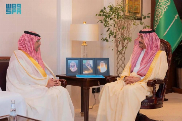 عبدالرحمن بن عبدالله يطّلع على إنجازات تجمع حفر الباطن الصحي – مشاهير عبدالرحمن بن عبدالله يطّلع على إنجازات تجمع حفر الباطن الصحي – مشاهير