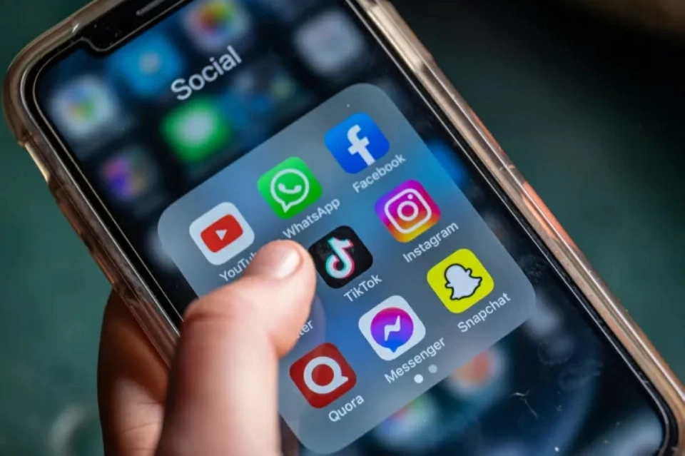 مقاطعة كندية تحظر استخدام الأطفال وسائل التواصل الاجتماعي