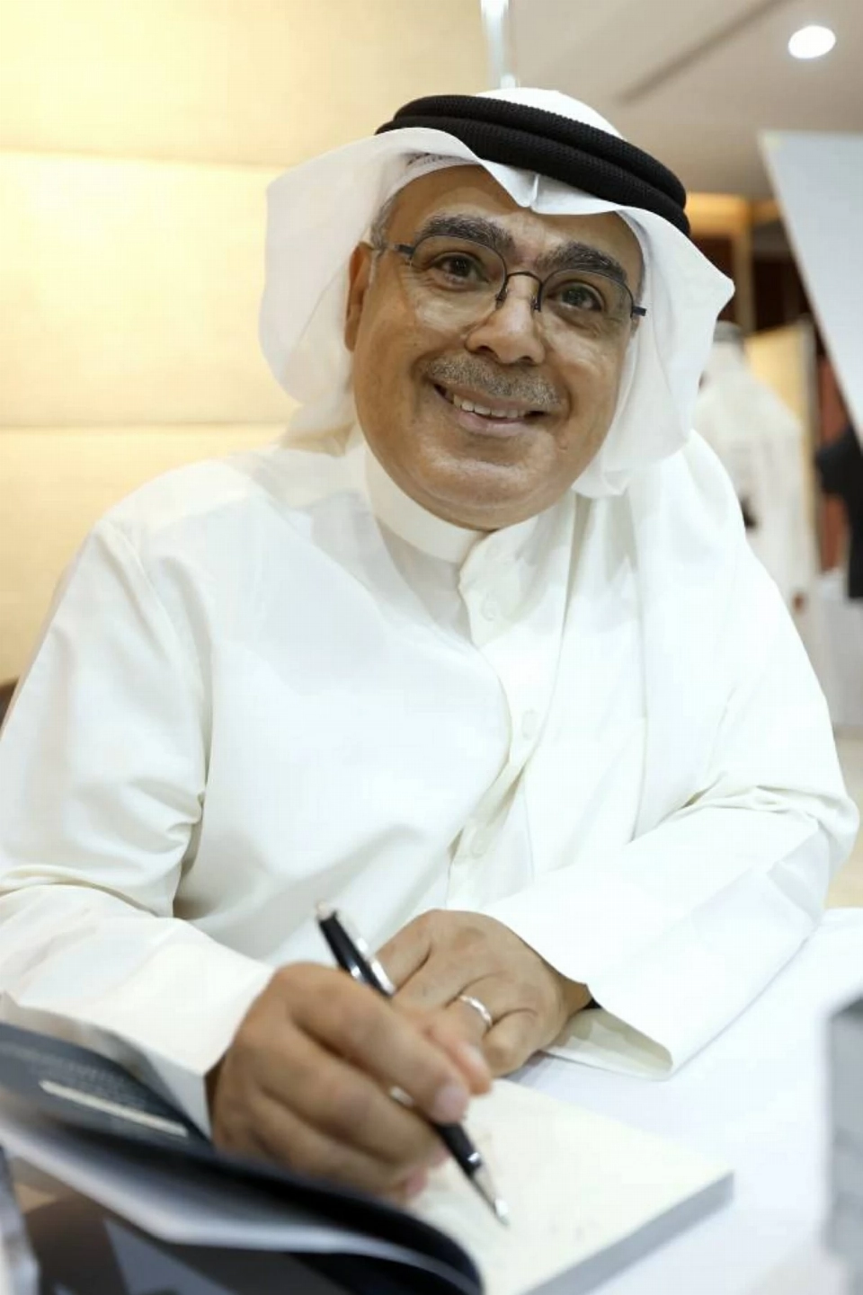 اليوم الاماراتي للكتاب تصوير يوسف الامير