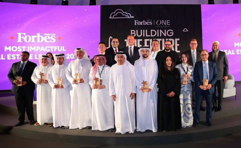 أبوظبي تستعرض مستقبل مشاريع البنية التحتية