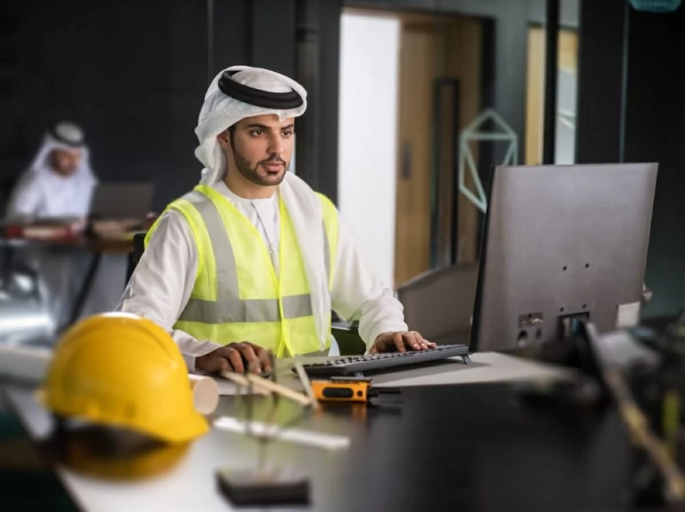 شمول أصحاب الأعمال وأصحاب المهن الحرة والمشتغلين لحسابهم الخاص