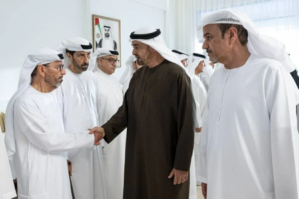محمد بن زايد يعزي في وفاة أحمد محمد الحمادي وفاطمة علي أحمد