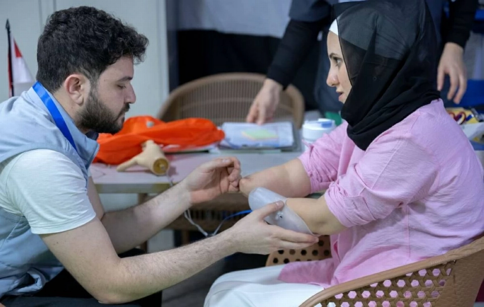 المستشفى الإماراتي العائم ينجح في تركيب أطراف صناعية لـ51 مصاباً فلسطينياً