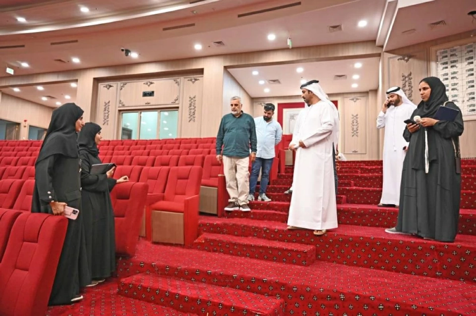 رئيس دائرة الأشغال يتفقد المشاريع المنجزة في جامعة خورفكان