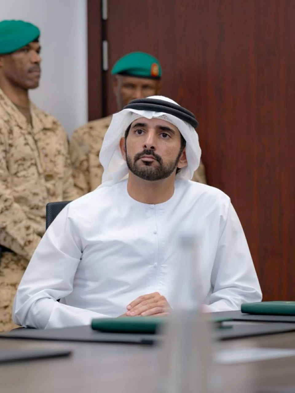 حمد بن عيسى وحمدان بن محمد يشهدان التمرين العسكري المشترك «درع البحرين»
