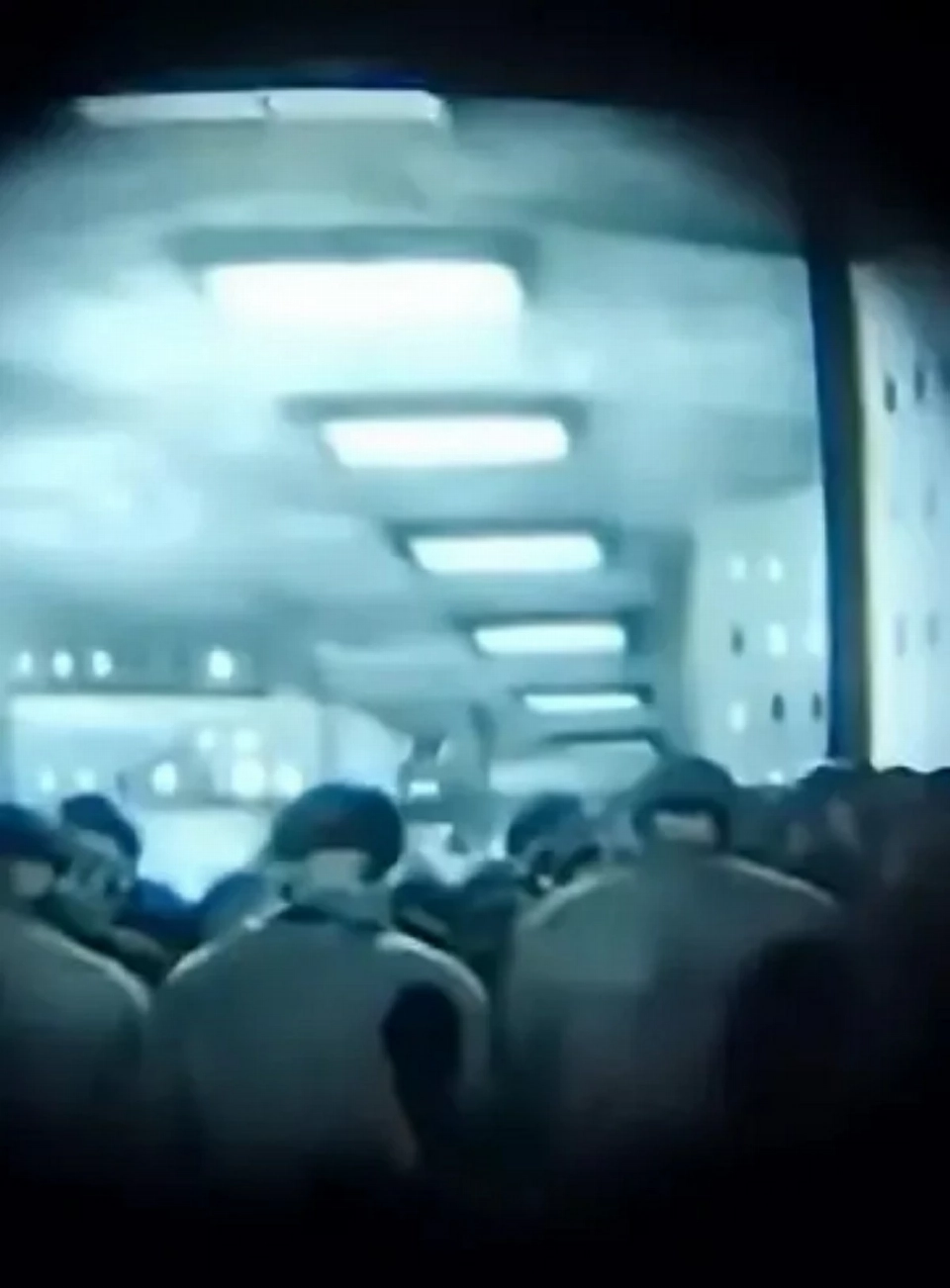 من داخل السينما