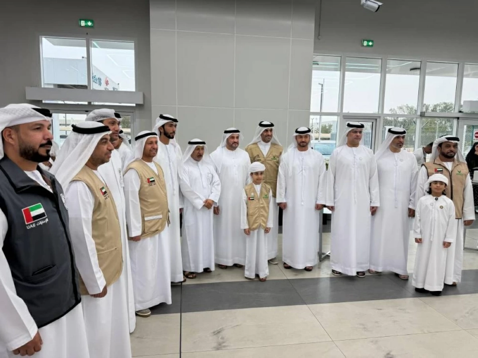 قيادتا «الشارقة الخيرية» و«الفارس الشهم 3» تطلقان حملة «بالعلم نرتقي»