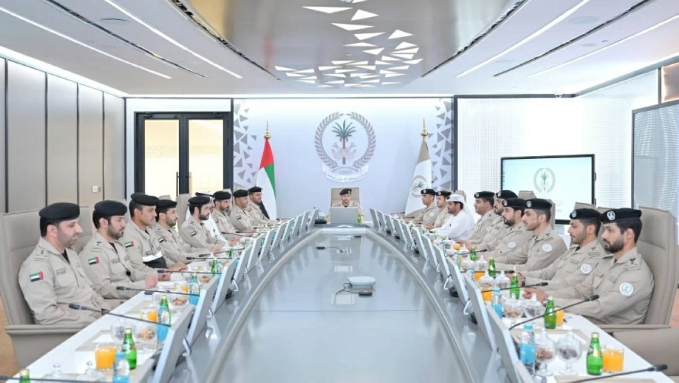 شرطة الشارقة تُعزّزُ جَاهزيّتها بِخطّةٍ مُروريّة ومُجتمعيّة وإعلامية مُتكامِلة لاستقبال العام الدراسي الجديد2026-2027