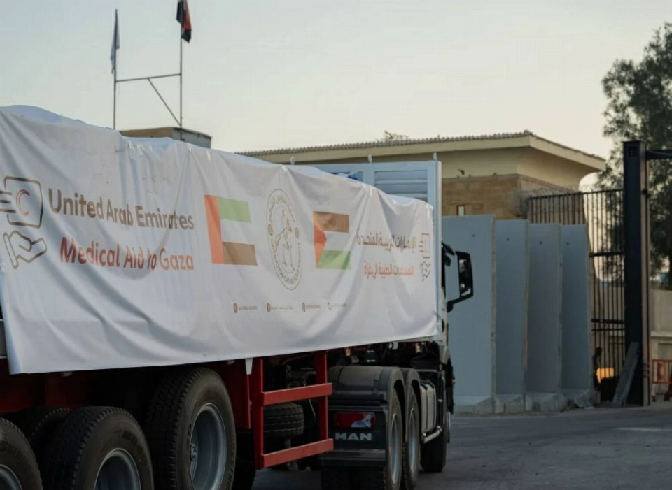 دخول 5 قوافل مساعدات إماراتية إلى غزة تحمل 800 طن