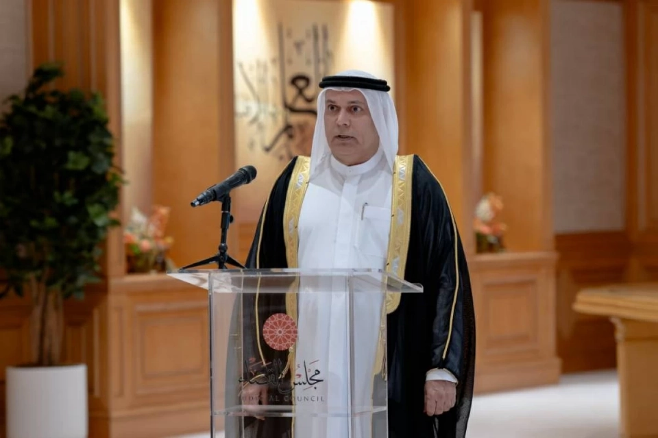 سلطان بن أحمد يشهد أداء اليمين القانونية لـ 31 من أعضاء السلطة القضائية